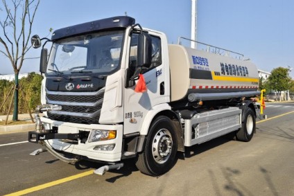 上汽純電動13.5方灑水車_總質(zhì)量18噸灑水車 上汽純電動13.5方灑水車_總質(zhì)量18噸灑水車